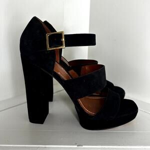 NWT Elizabeth & James black strappy platform heels